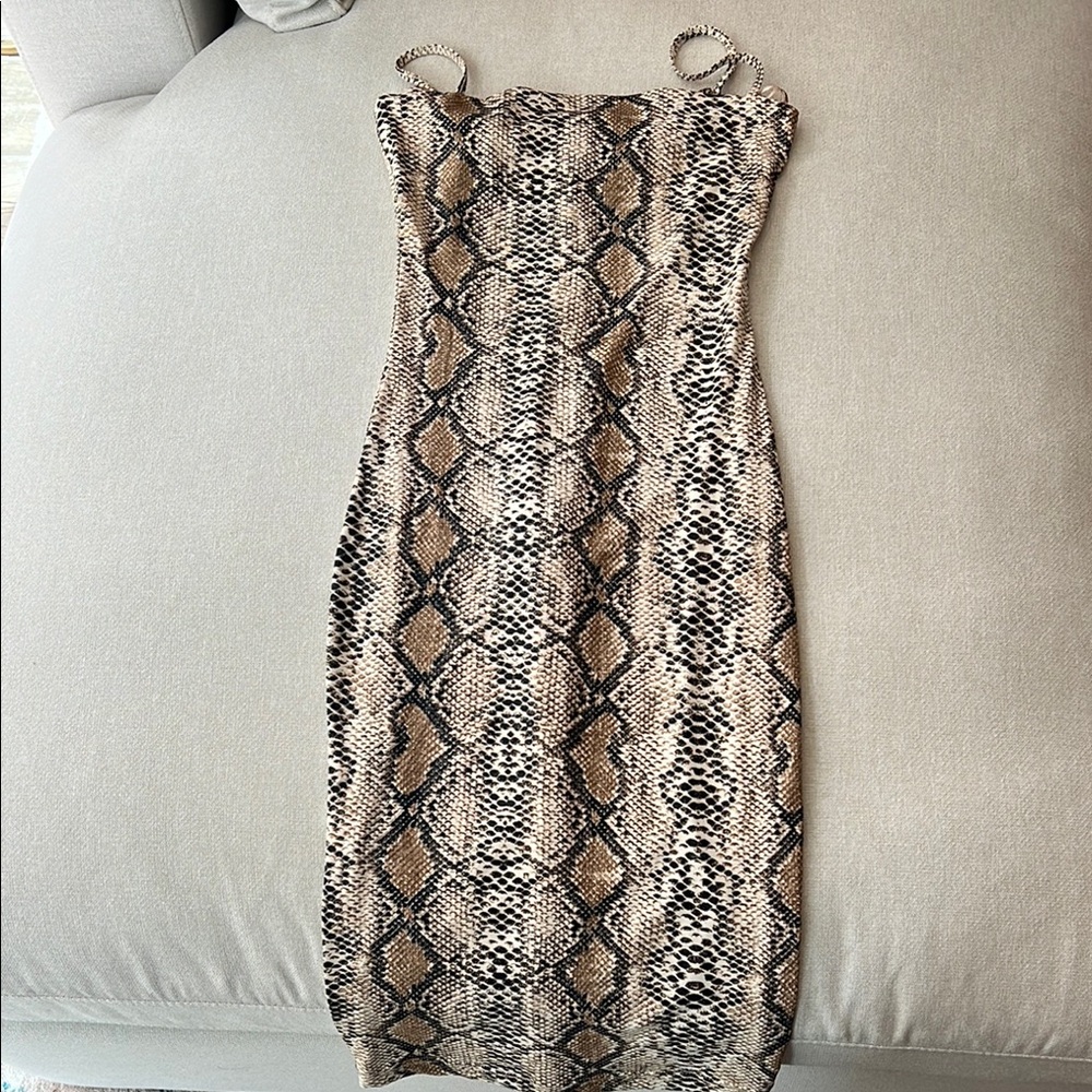 Snake Print Bodycon Dress - Picture 4 of 6